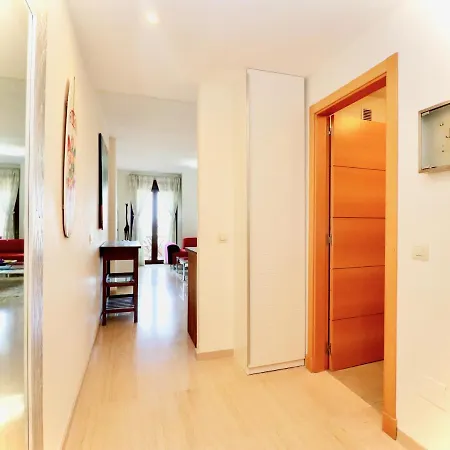 Apartment Modern Penthouse - 1 Min From The