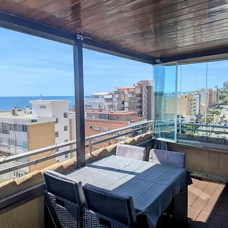 Apartment Modern Penthouse - 1 Min From The