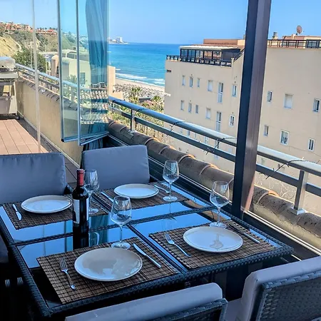 Modern Penthouse - 1 Min From The